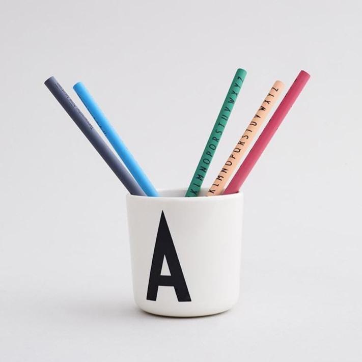 Design Letters Ecozen - Beker met letter - Eetservies - MamaMilla