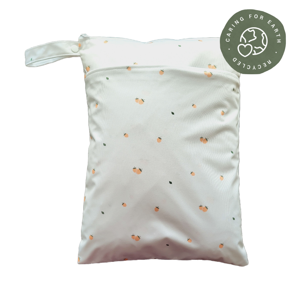 The Swedish Forest | Wetbag medium: Smultron - - MamaMilla