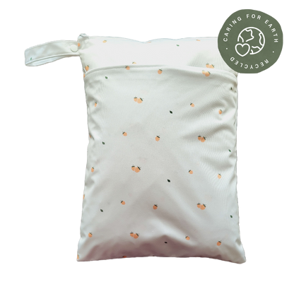 Het Zweedse bos | Wetbag medium: Dala-bloemen - - MamaMilla