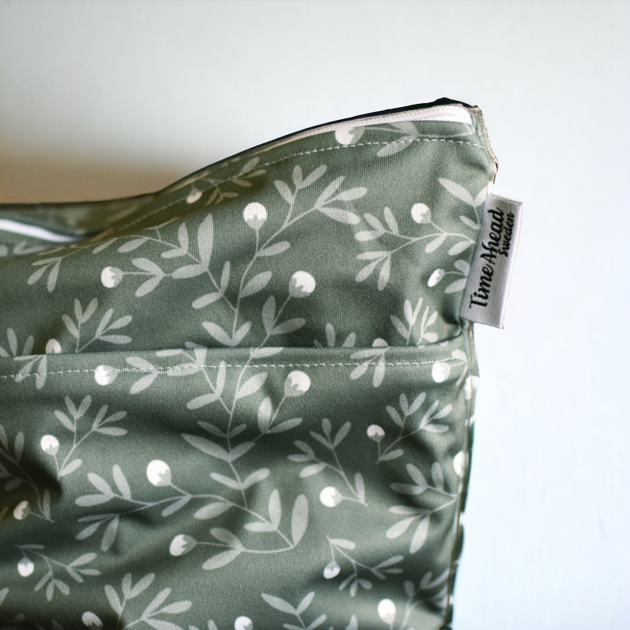 The Swedish Forest | Small wetbag: Dalablomster - - MamaMilla